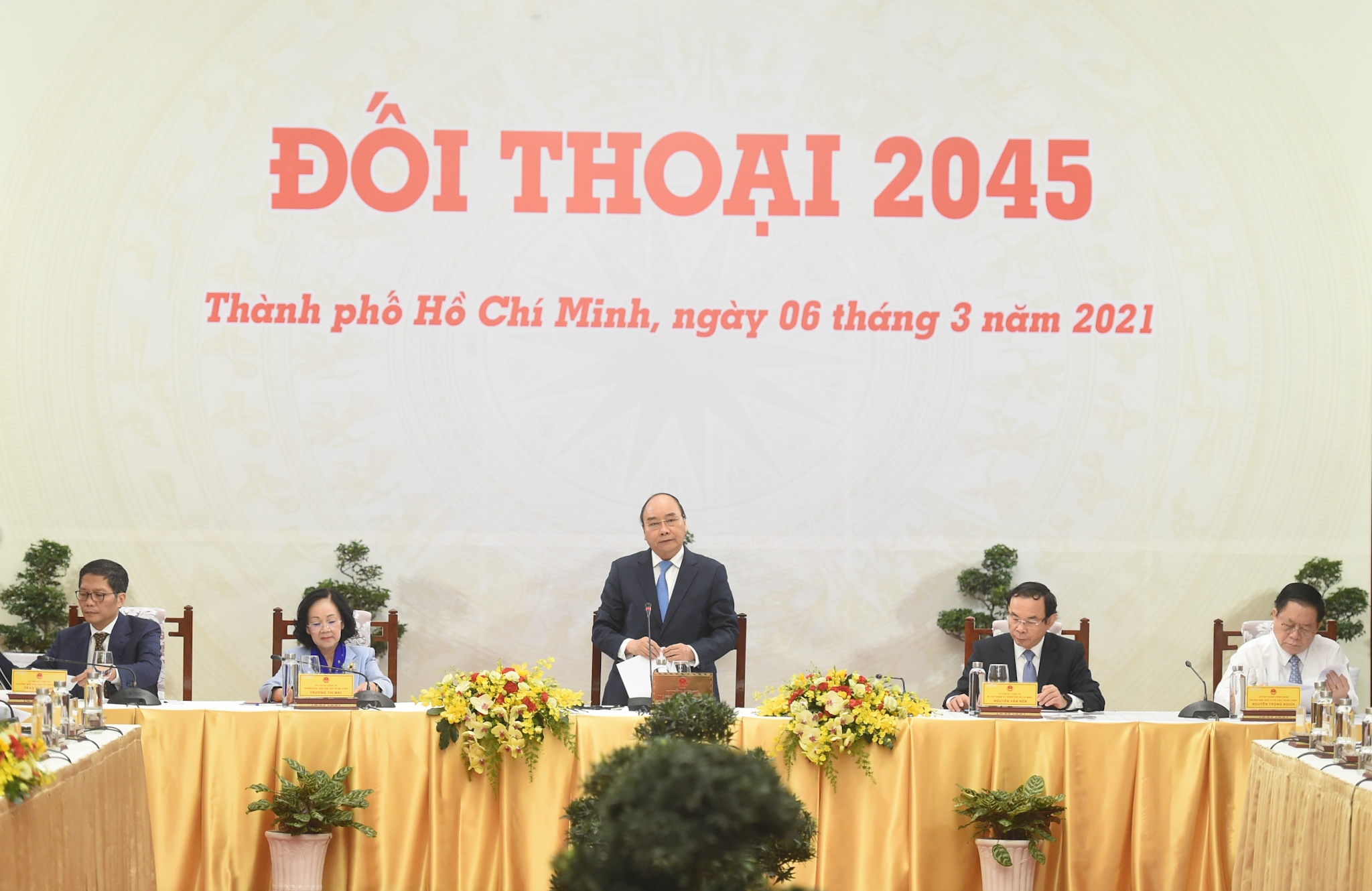 doi thoai 2045 tam nhin ve mot viet nam ve vang hung cuong