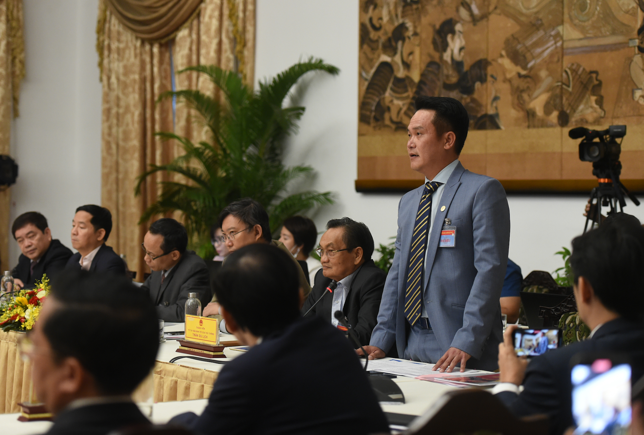 doi thoai 2045 tam nhin ve mot viet nam ve vang hung cuong