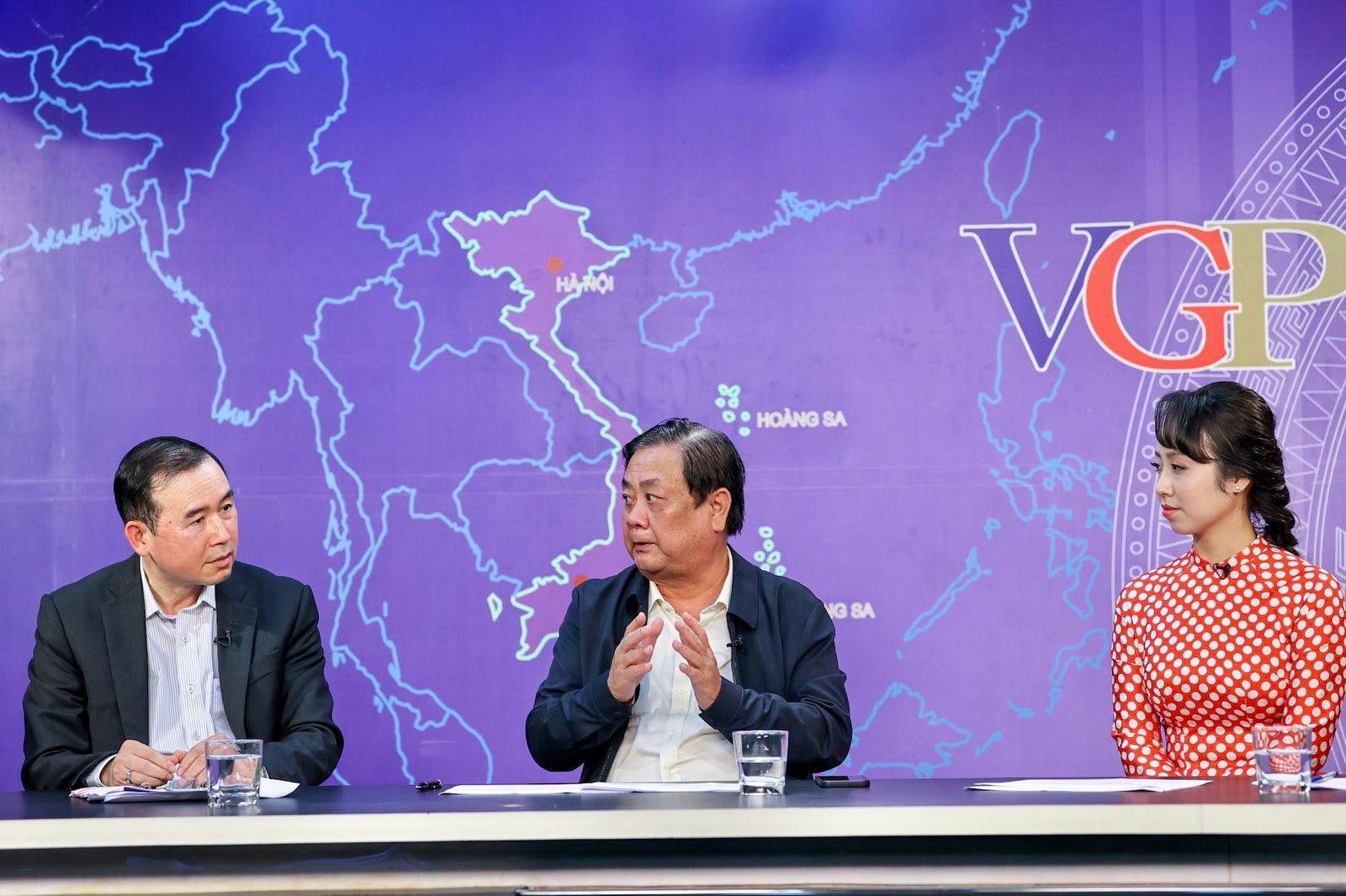 “Để nông sản không ùn tắc ở cửa khẩu: Đâu là giải pháp căn cơ?