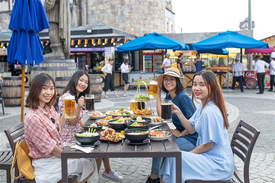 sun world ba na hills hua hen bung no voi loat san pham moi dip 304