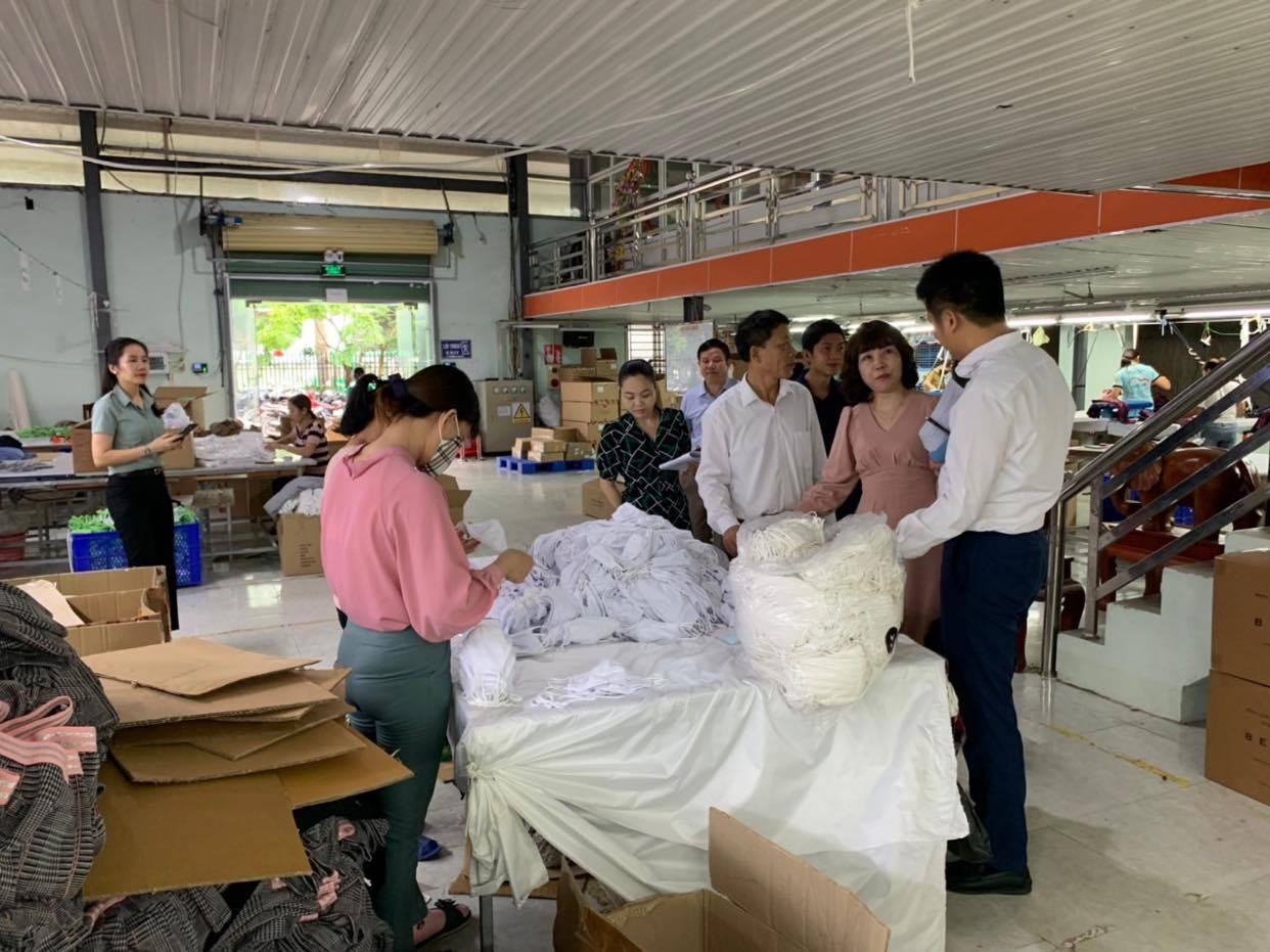 Ngành Ngân hàng đồng hành cùng người dân trên quê hương Bác nganh ngan hang dong hanh cung nguoi dan tren que huong bac