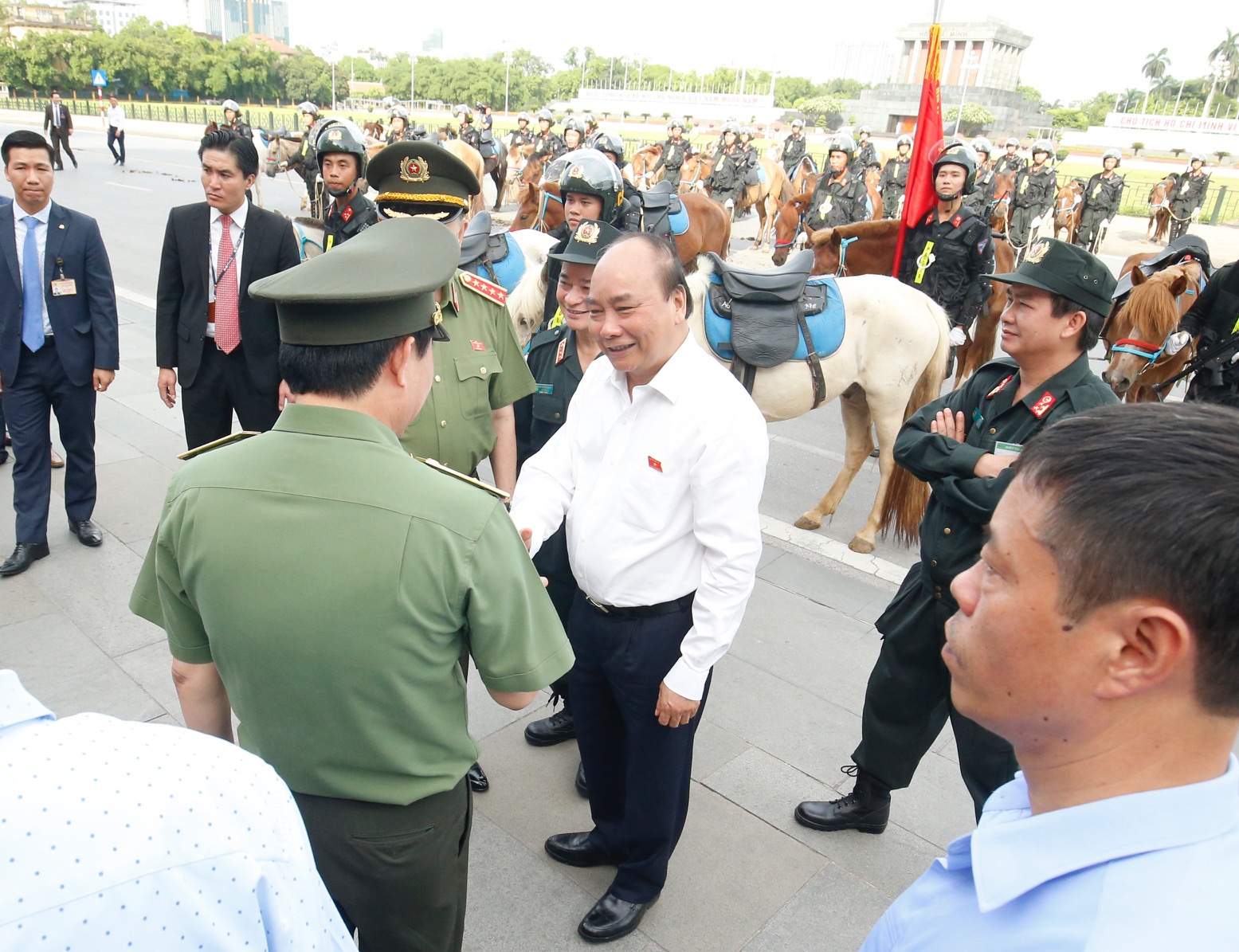 ra mat luc luong canh sat co dong ky binh