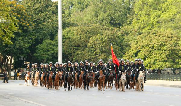 ra mat luc luong canh sat co dong ky binh