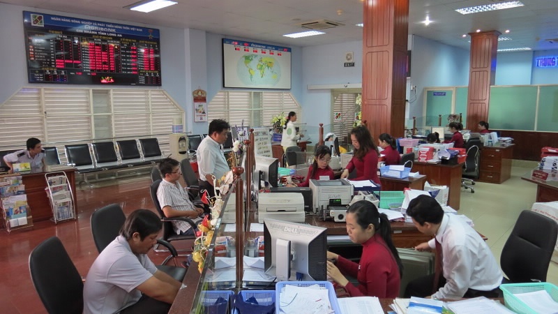 Agribank lần thứ 3 liên tiếp giảm lãi suất cho vay hỗ trợ khách hàng bị ảnh hưởng dịch Covid-19 agribank lan thu 3 lien tiep giam lai suat cho vay ho tro khach hang bi anh huong dich covid 19