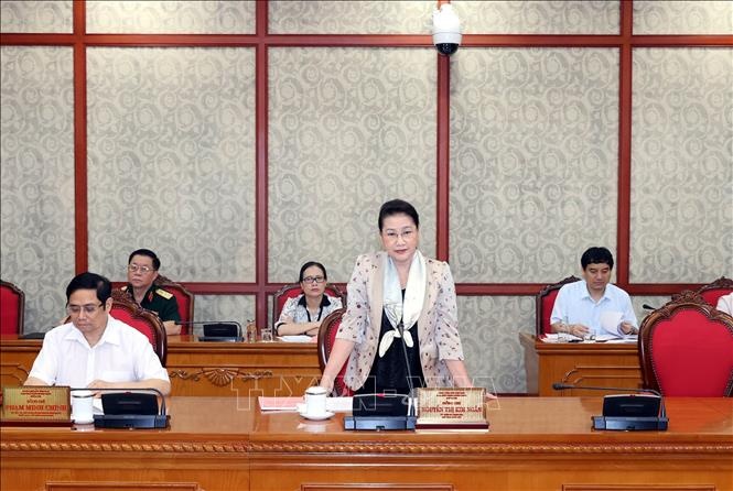 Bộ Chính trị làm việc về chuẩn bị đại hội các đảng bộ trực thuộc Trung ương bo chinh tri lam viec ve chuan bi dai hoi cac dang bo truc thuoc trung uong