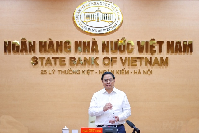Thủ tướng ghi nhận, biểu dương, đánh giá cao những đóng góp của ngành Ngân hàng thu tuong ghi nhan bieu duong danh gia cao nhung dong gop cua nganh ngan hang