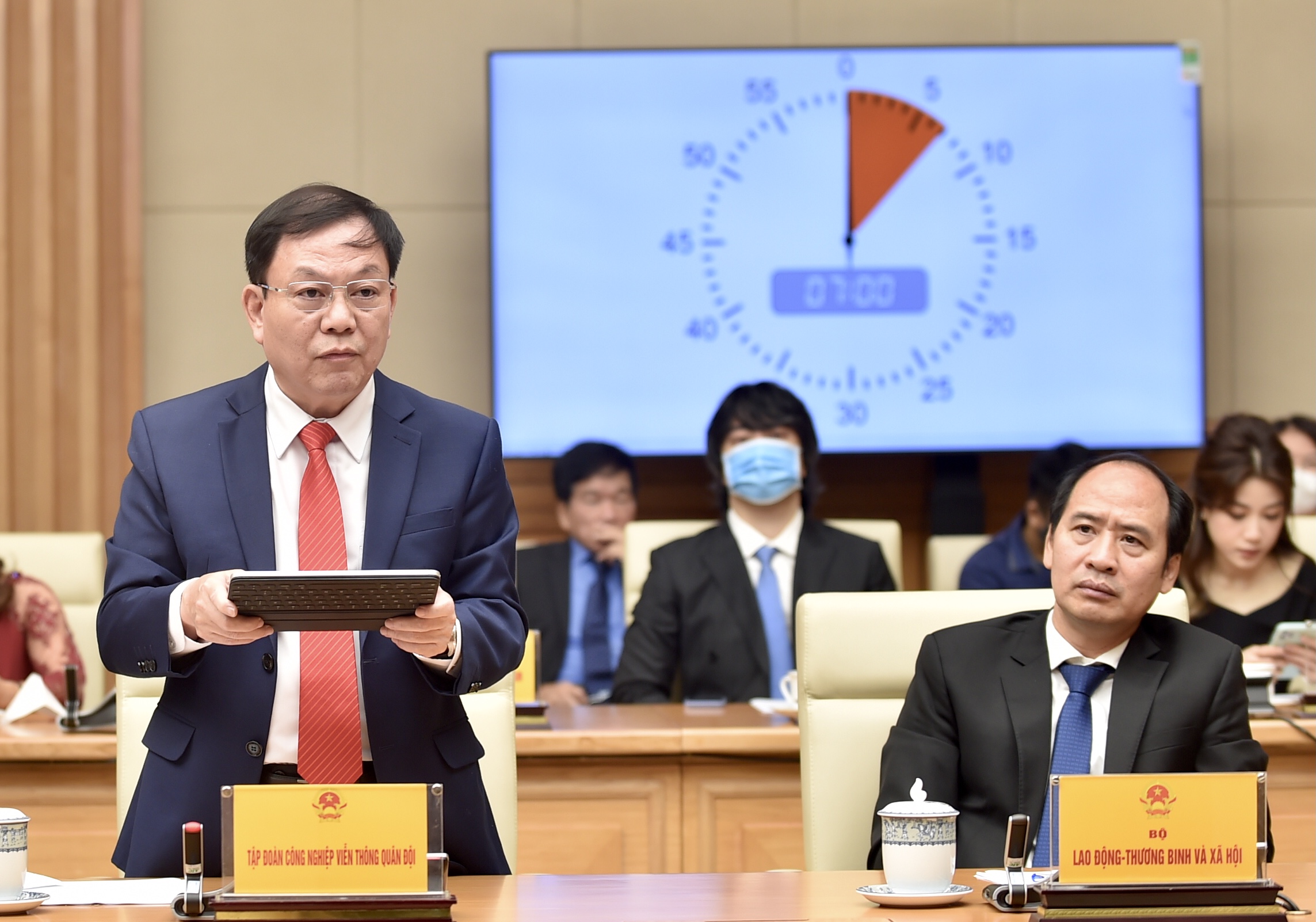 thu tuong pham minh chinh gap mat doanh nhan nhan ngay doanh nhan viet nam