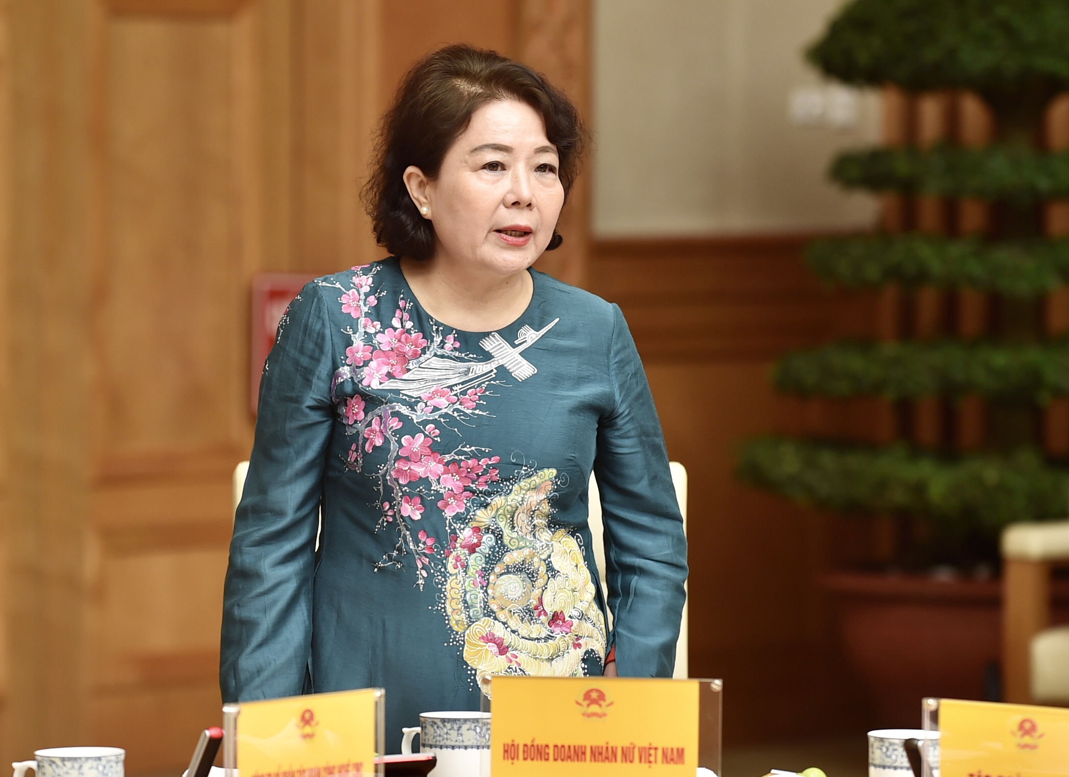 thu tuong pham minh chinh gap mat doanh nhan nhan ngay doanh nhan viet nam