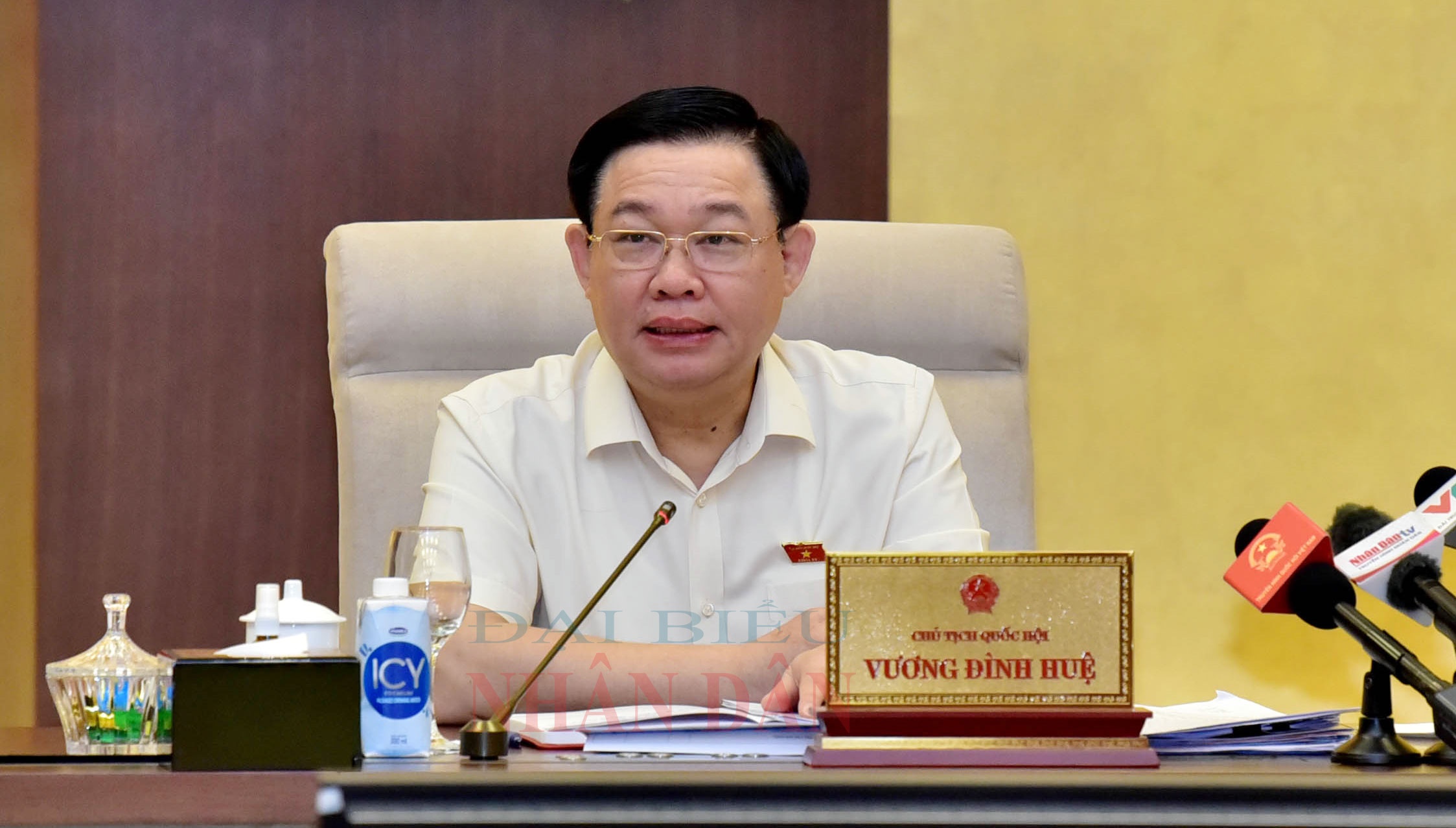 Kỳ họp thứ 2, Quốc hội khóa XV: Kết hợp họp trực tuyến và trực tiếp ky hop thu 2 quoc hoi khoa xv du kien tong thoi gian lam viec la 17 ngay chia thanh 2 dot