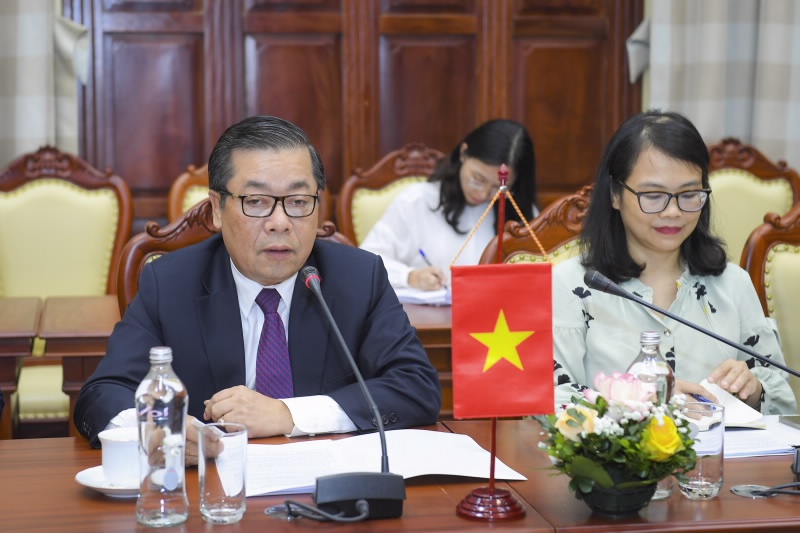 Phó Thống đốc Nguyễn Kim Anh làm việc với Cơ quan Dịch vụ tài chính Hàn Quốc Phó Thống đốc Nguyễn Kim Anh làm việc với Cơ quan Dịch vụ tài chính Hàn Quốc