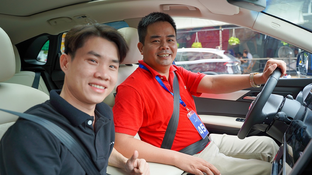 gia pin con 176 trieu vinfast vf 8 hut khach lai thu tai tp ho chi minh