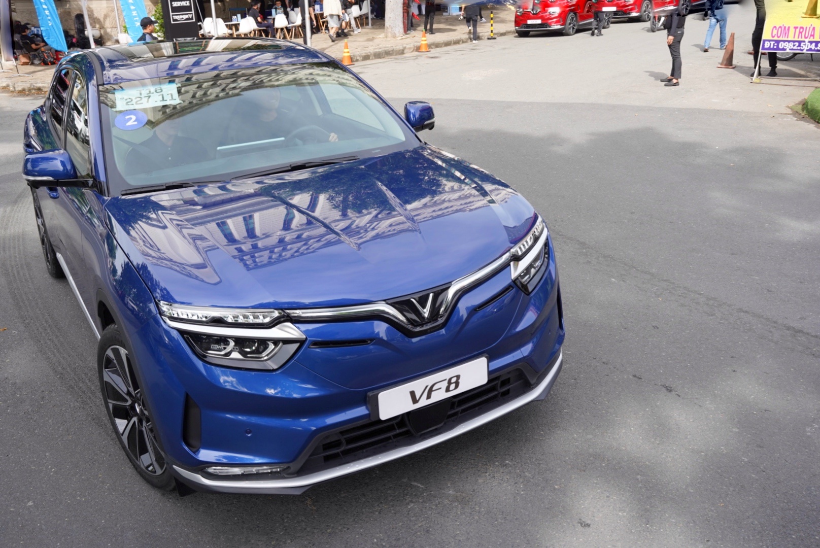 gia pin con 176 trieu vinfast vf 8 hut khach lai thu tai tp ho chi minh