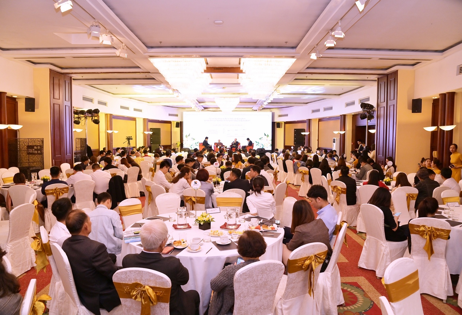 tuong lai cua bat dong san quang ninh trai ngot cho ai