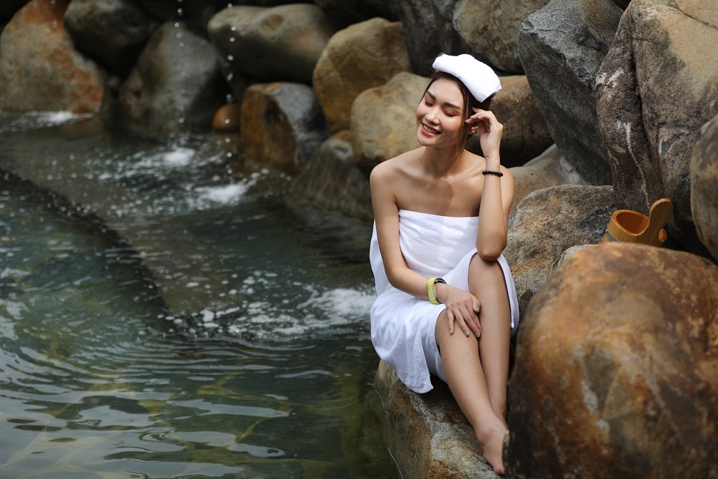 trai nghiem onsen chuan nhat tai yoko onsen quang hanh giua troi dong con gi tuyet hon
