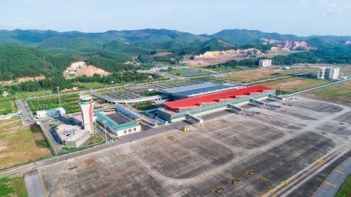 san bay quoc te van don lan dau don chuyen bay tu nhat ban