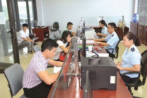 Ngân sách “về đích” vào phút cuối