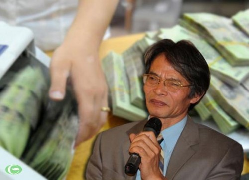 Sẽ “thắt lưng buộc bụng” để hóa giải nợ công?