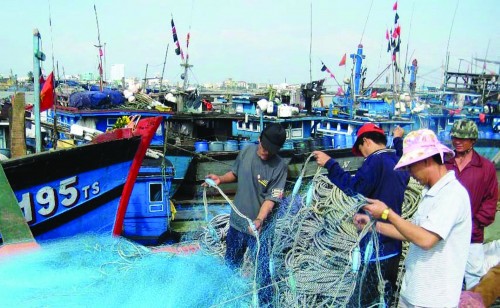 Giữa biển trời Tổ quốc