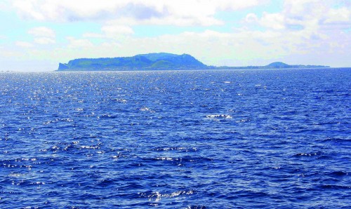 Giữa biển trời Tổ quốc