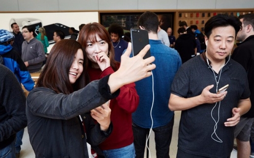 Tim Cook khẳng định: Thứ tốt nhất trên iPhone vẫn chưa xuất hiện