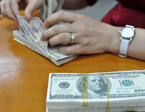 Giá mua - bán đồng bạc xanh tại các ngân hàng tiếp tục đi ngang Giá mua - bán đồng bạc xanh tại các ngân hàng tiếp tục đi ngang