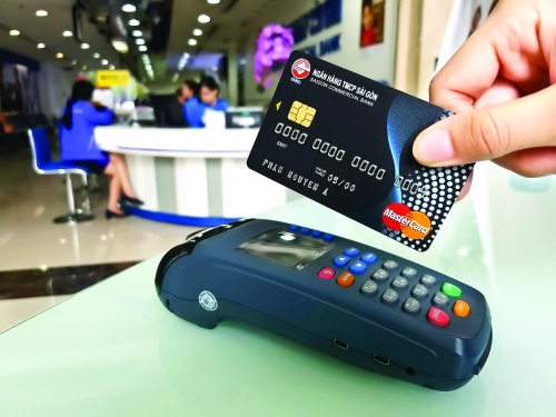 Cánh cửa tiêu dùng mở: Nhà sản xuất và dịch vụ hưởng lợi