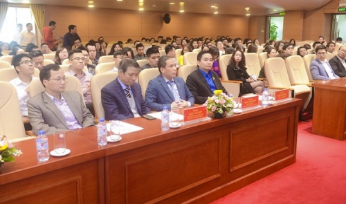 Phổ biến Nghị quyết 42 và Luật sửa đổi, bổ sung Luật các TCTD cho tuổi trẻ NHTW