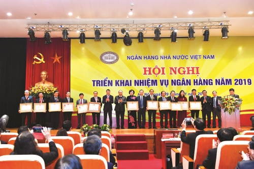 Huyết mạch của nền kinh tế ngày càng thông suốt