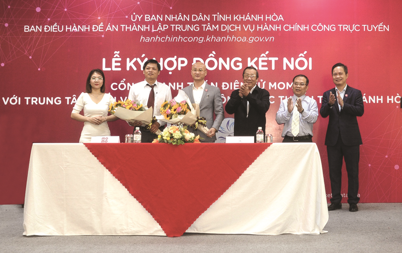 vi dien tu momo ben bi mo loi thi truong