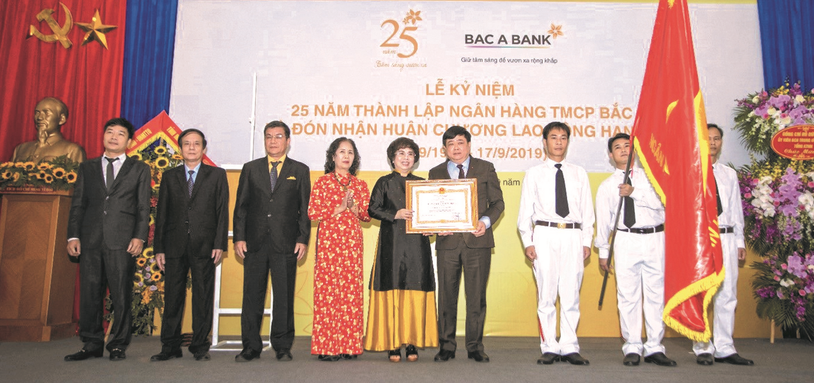 BAC A BANK trong nỗ lực trở thành “ngân hàng toàn dân”