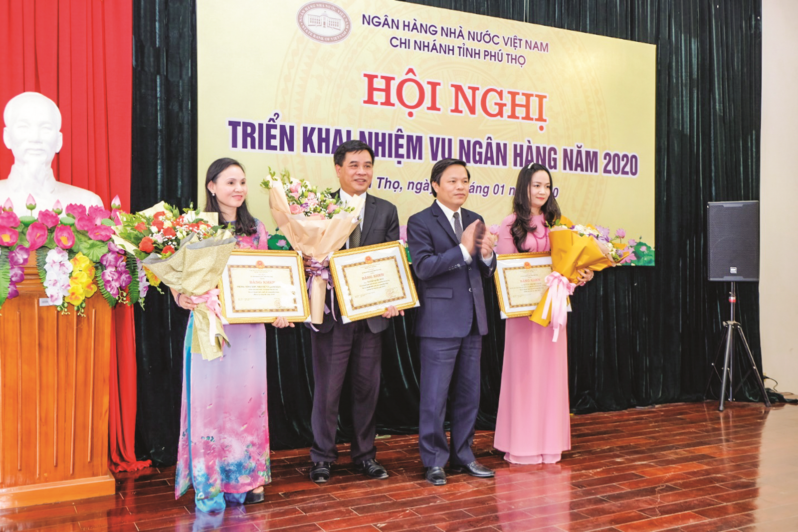 nganh ngan hang phu tho dong gop tich cuc cho phat trien kinh te dia phuong