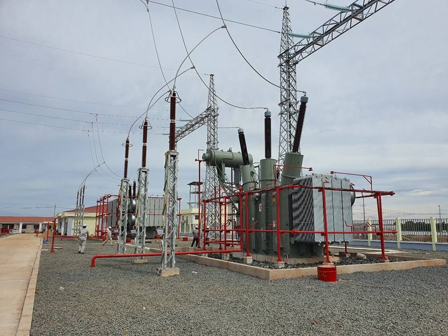 hitachi abb power grids nang cao nang luc san xuat may bien ap tai viet nam