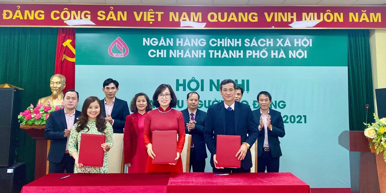 nhcsxh tp ha noi phan dau 100 ho ngheo can ngheo deu duoc vay von