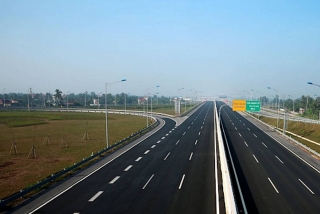 Chính phủ trình Quốc hội đầu tư thêm 729 km cao tốc Bắc - Nam phía đông