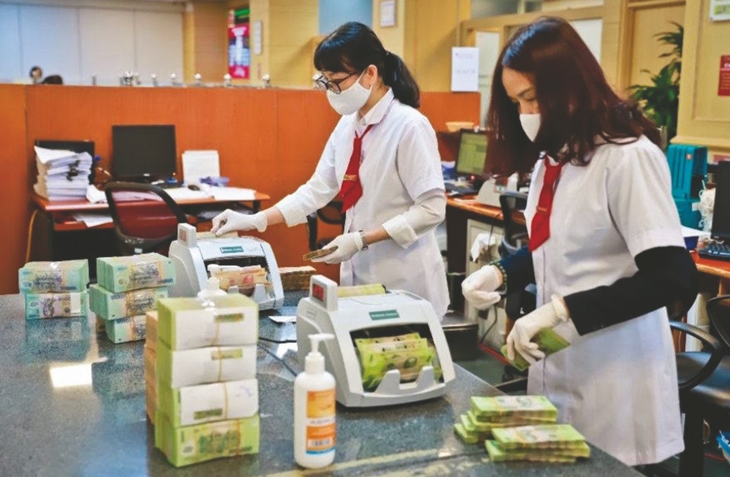 agribank chu dong vuot kho cung khach hang