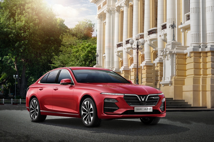 vinfast nang bao hanh len 10 nam cho cac dong o to chay xang