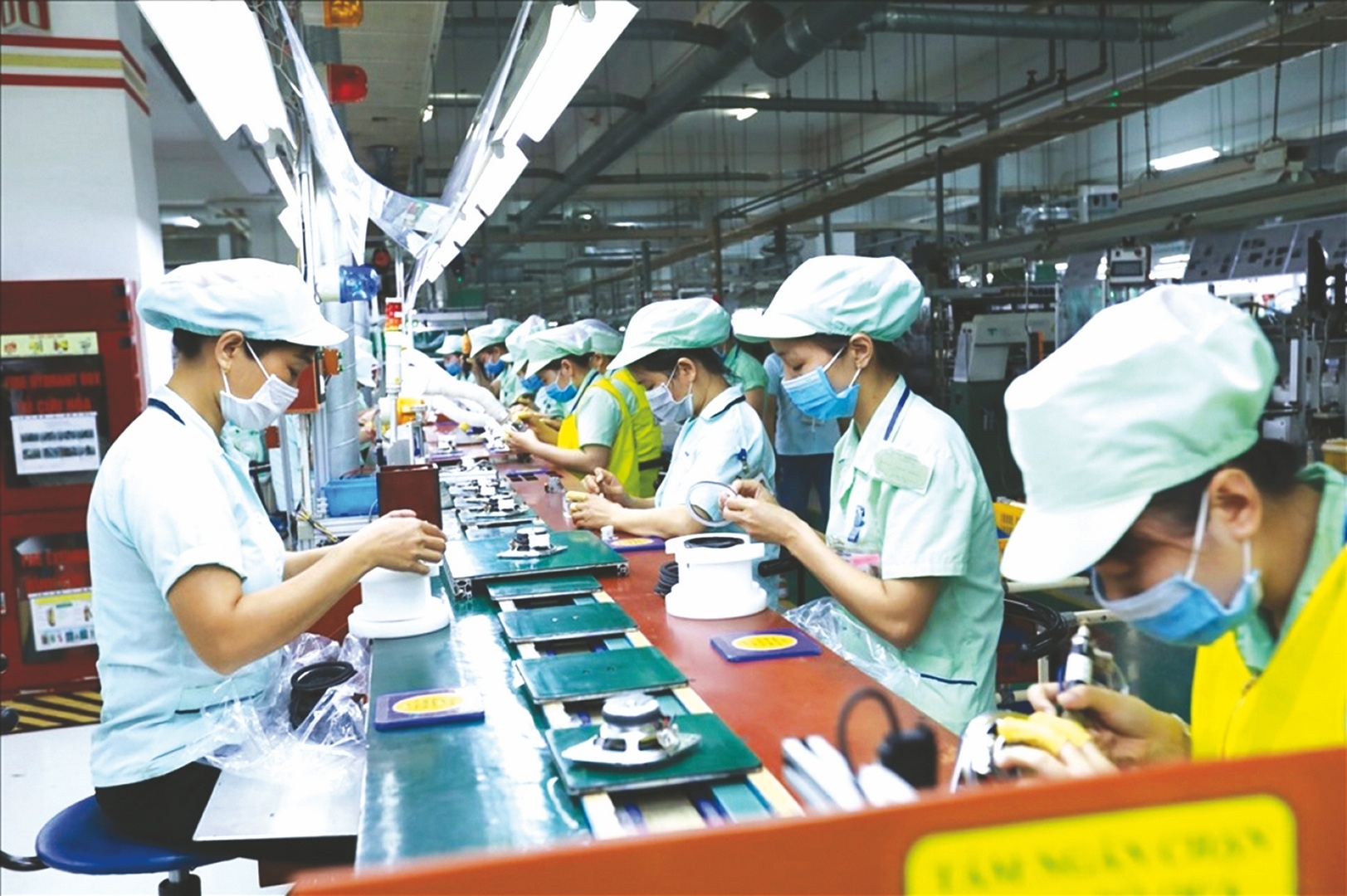 thi truong lao dong tiep tuc gap kho