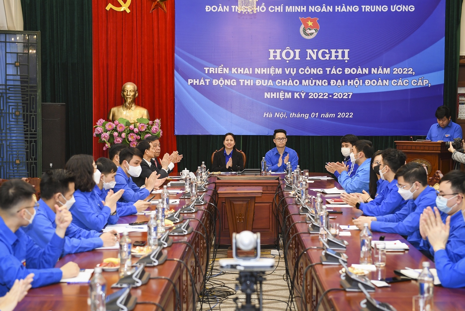 Tuổi trẻ Ngân hàng Trung ương quyết tâm xây dựng Đoàn ngày càng vững mạnh tuoi tre ngan hang trung uong quyet tam xay dung doan ngay cang vung manh