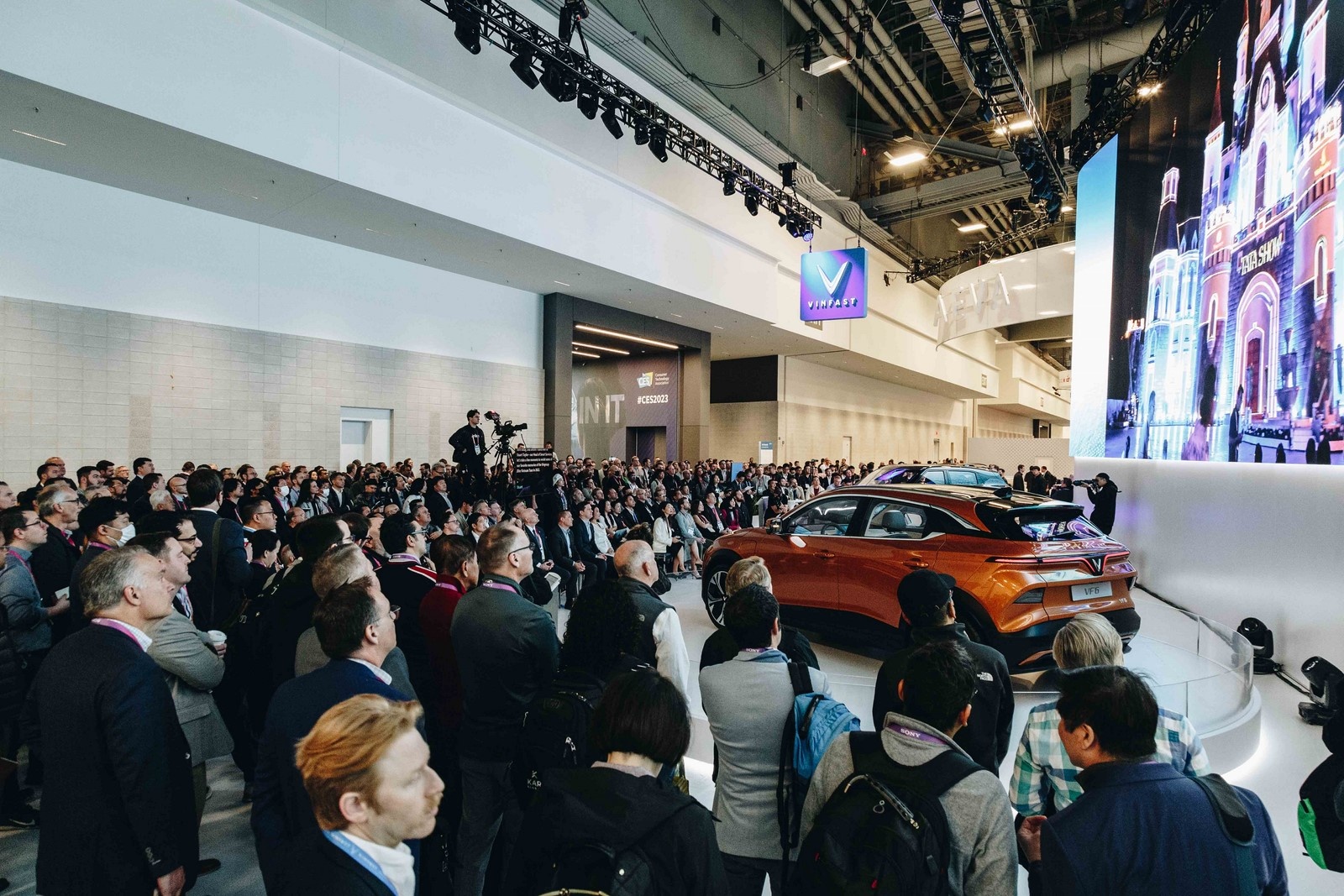 vinfast cong bo thong so va thoi diem dat cho vf 6 vf 7