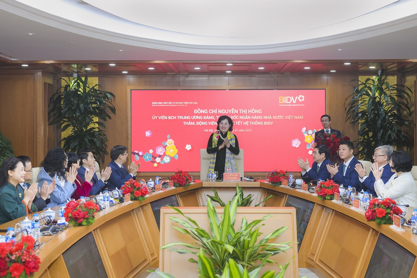 lanh dao ngan hang nha nuoc xong dat cac ngan hang