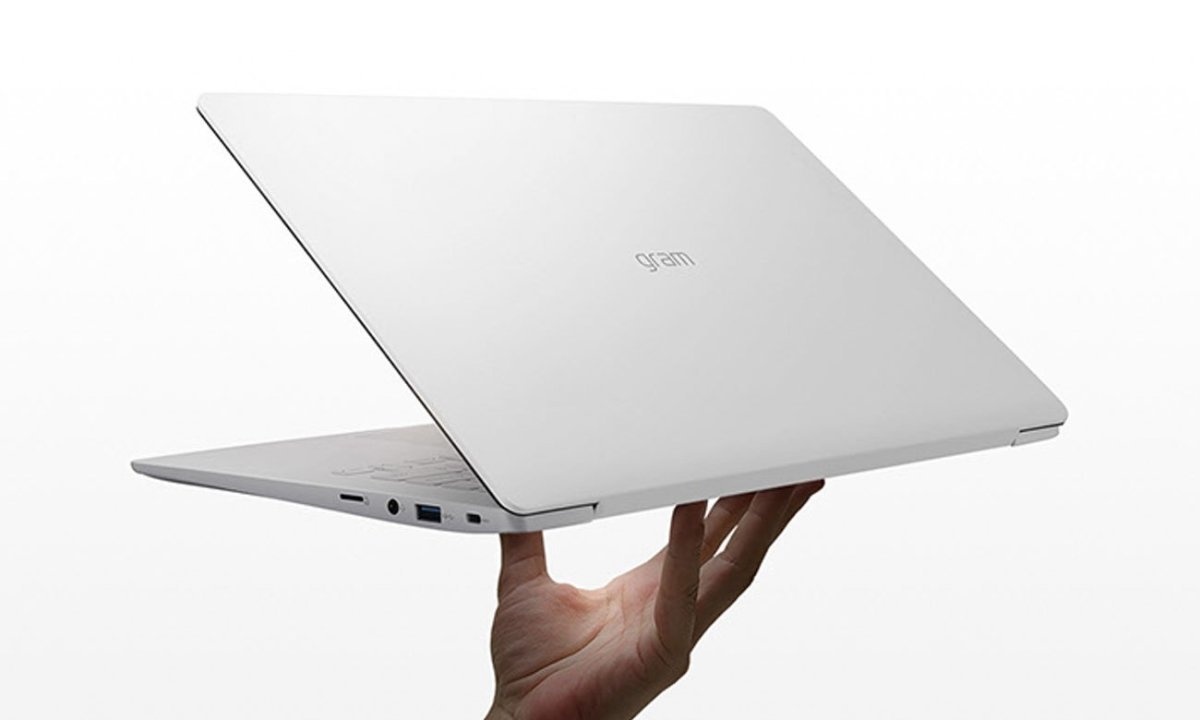 8 laptop mong nhe dang ban tai viet nam