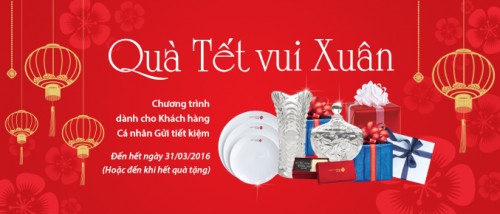 Viet Capital Bank tặng quà cho khách gửi tiết kiệm