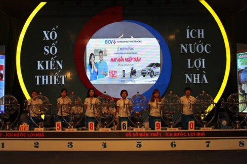 BIDV tìm ra 5 KH may mắn sang Anh quốc xem MU thi đấu