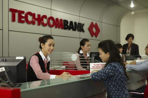 Năm 2015: Techcombank đạt 2.037 tỷ đồng lợi nhuận