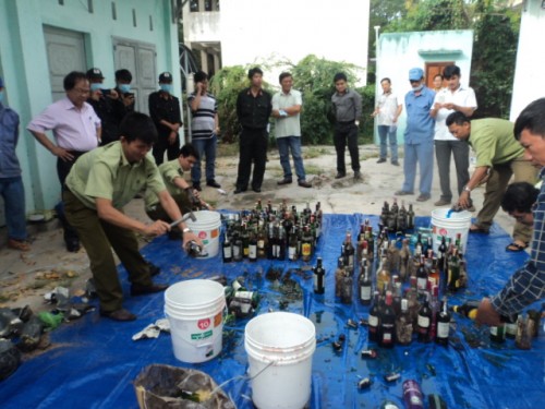 Hàng lậu, hàng giả, hàng nhái đua nhau chèn ép hàng Việt