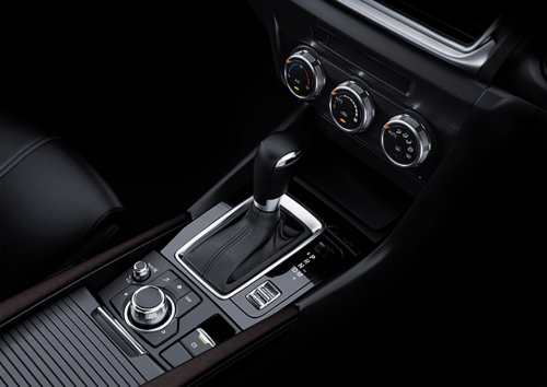 Mazda 3 2017 facelift ra mắt tại Thái Lan với nhiều nâng cấp tiện nghi