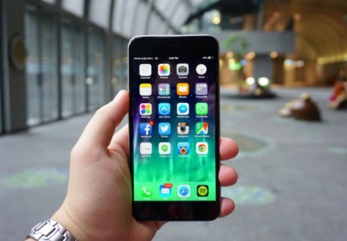 Sự thật ít người biết đằng sau những chiếc iPhone cũ bán tại Việt Nam