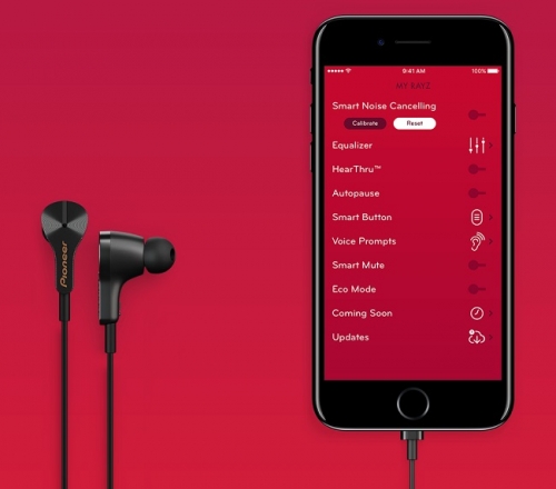 Pioneer ra mắt tai nghe cổng Lightning, hỗ trợ sạc khi nghe