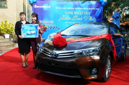 Sacombank trao giải đặc biệt chương trình ​“Sinh nhật vui – Xuân hạnh phúc”