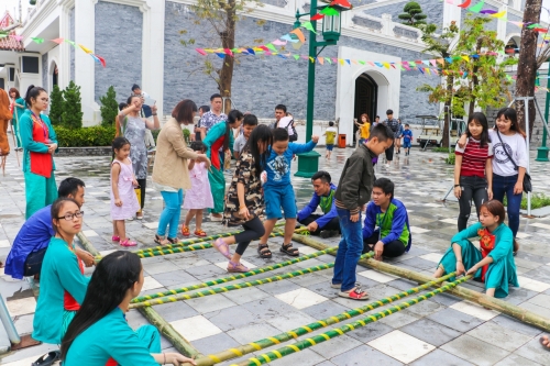 Đi đâu, chơi gì Tết này?